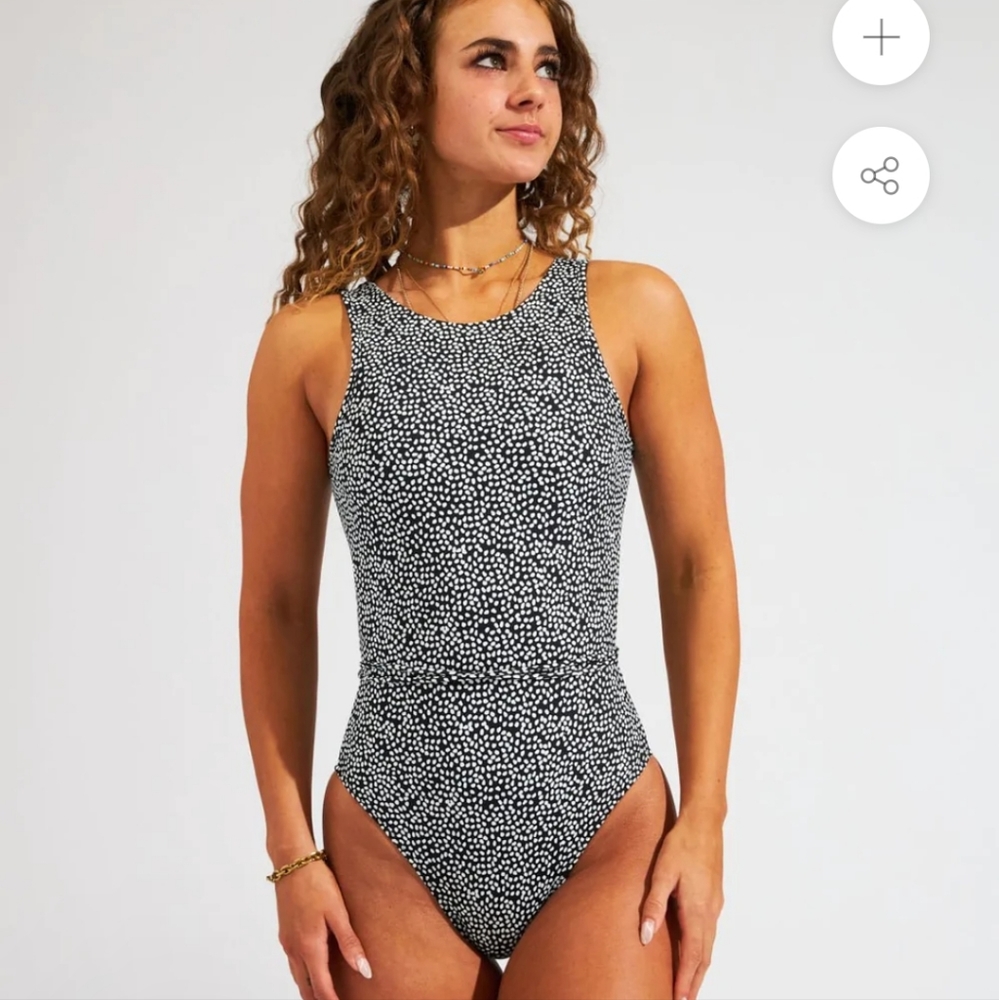 Buffbunny Sharkbite One Piece